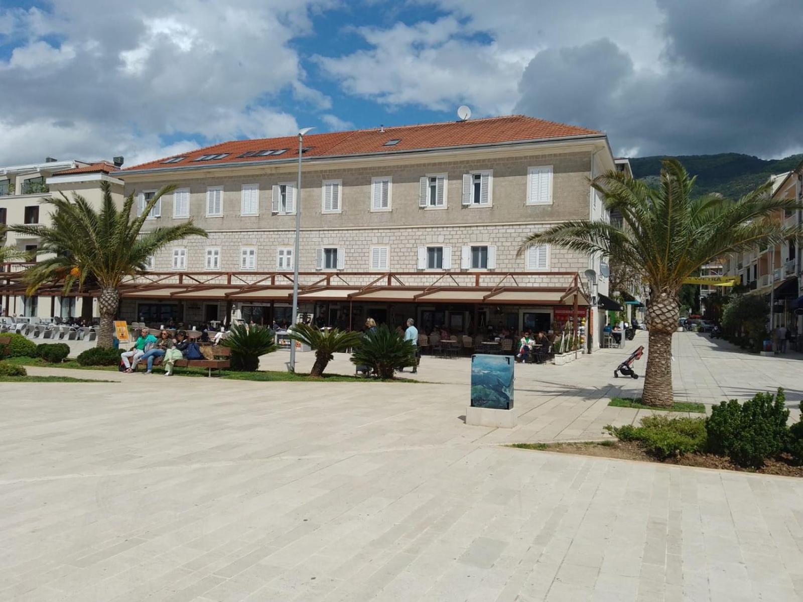 Mulo Stanicica Tivat Exterior photo